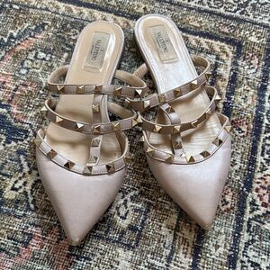 Valentino Women's Beige rockstud Mules flats 38 1/2